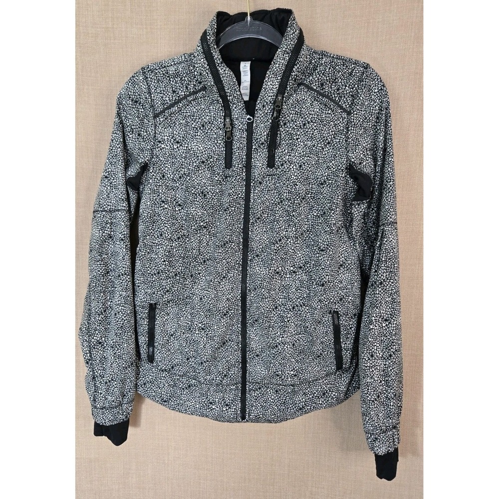 Lululemon Athletica Full Zip Jacket Black White Floral Burst Thumbholes Size 4